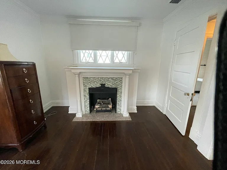 211 Cedar Ave — Photo 20