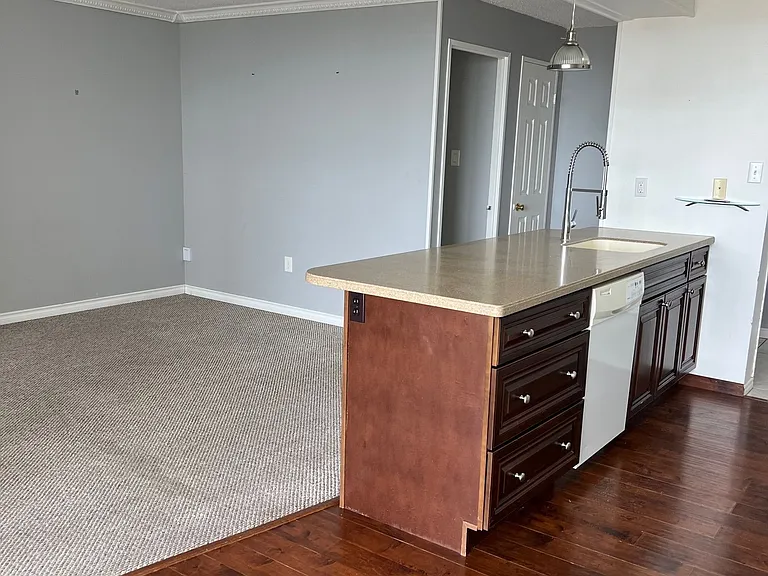 363 Colborne St #905 — Photo 9