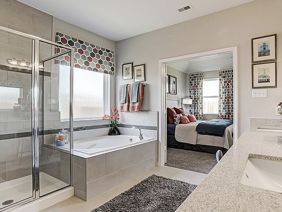 Luxurious owner s bath