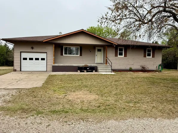 28 NW 48th Rd, Great Bend, KS 67530