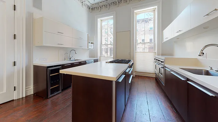 Rented by Brownstone Real Estate | media 13