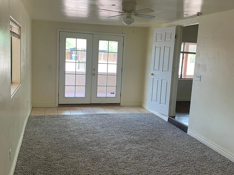 1474 E Hedrick Dr — Photo 10