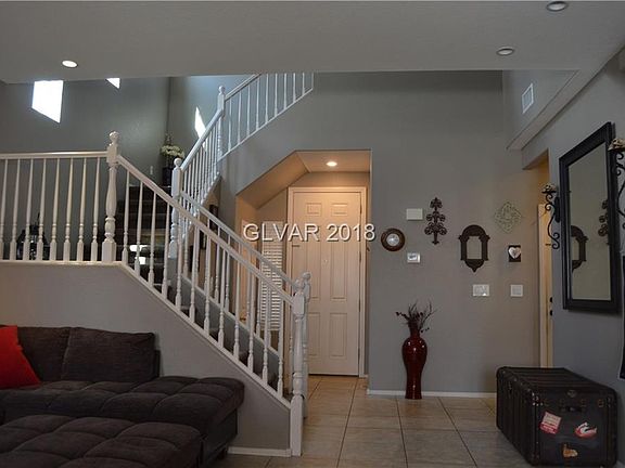 2nd image of 6148 Novelty St