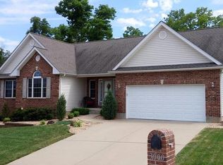 3000 Fox Trotter Ln, Washington, MO 63090
