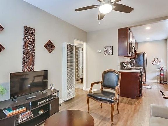 3rd image of 4067.5 Chamoune Ave