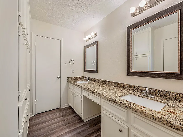 2910 Jennifer Dr — Photo 14