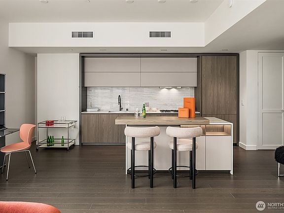 5th image of 838 Avenue Square NE #309