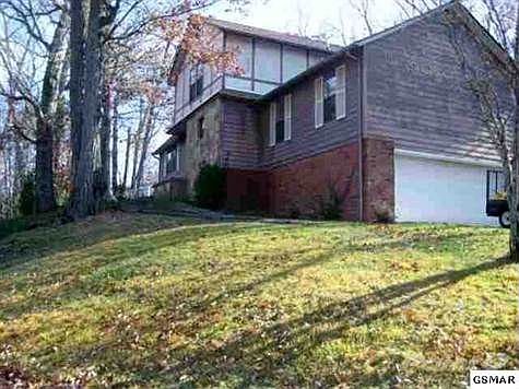 3rd image of 770 Oakcrest Dr