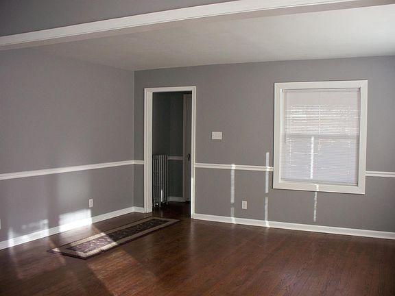4th image of 1442 Parkview Ave
