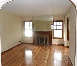 2nd image of 638 W Ewing Ave