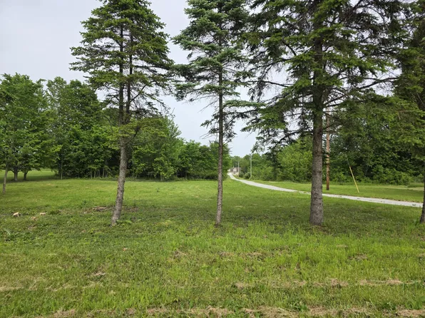 6717 Old Pipestone Rd, Eau Claire, MI 49111