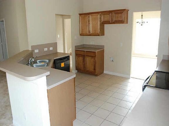 5th image of 4114 Cross Bend Dr
