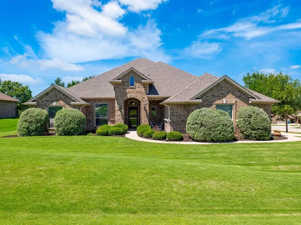 217 Golden Arrow Dr, Hudson Oaks, TX 76087