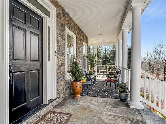3rd image of 22 Rosemere Ave