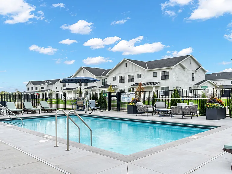 Sandhill Parkway Townhomes — Photo 50