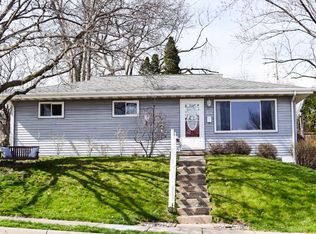 1125 Altura Dr, Dubuque, IA 52001