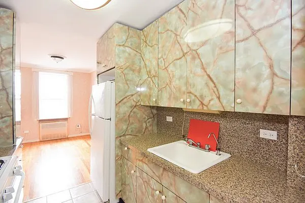 Sold by Gelfand Realty Inc | media 20