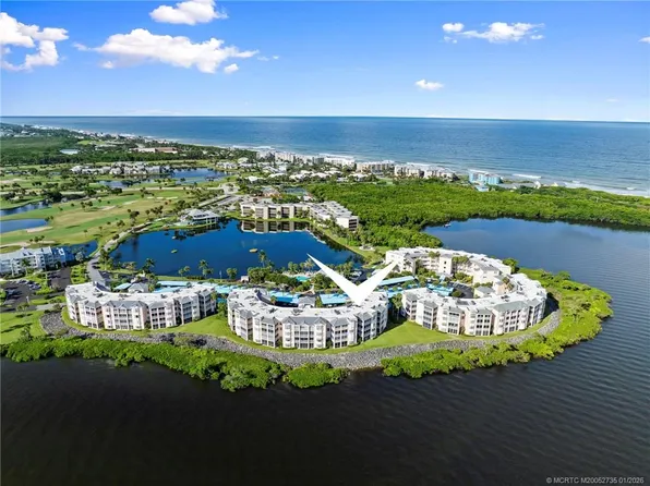 5750 NE Island Cove Way APT 3203, Stuart, FL 34996