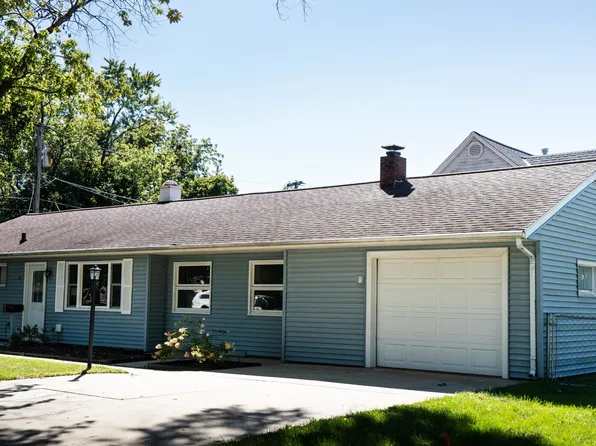 110 W Olive St, Pontiac, IL 61764