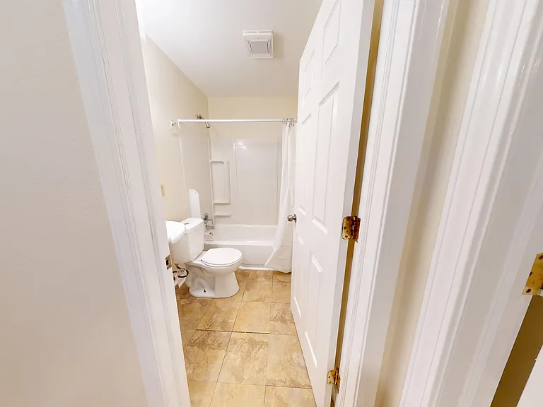 1319 Chaney Ct — Photo 6