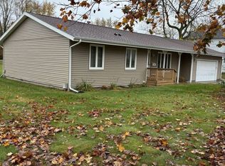 345 W Iroquois St, Sheldon, IL 60966