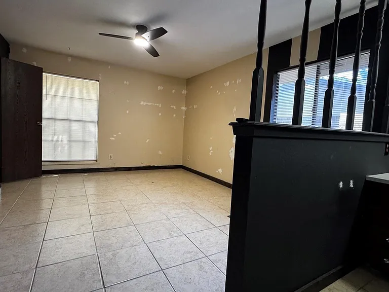 2506 Valley Dr — Photo 9