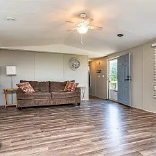 8 Redbarn Court — Photo 4