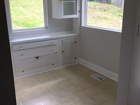 Breakfast nook