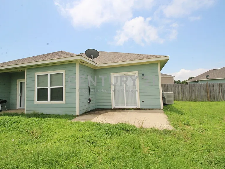 112 Bridle Ct — Photo 21