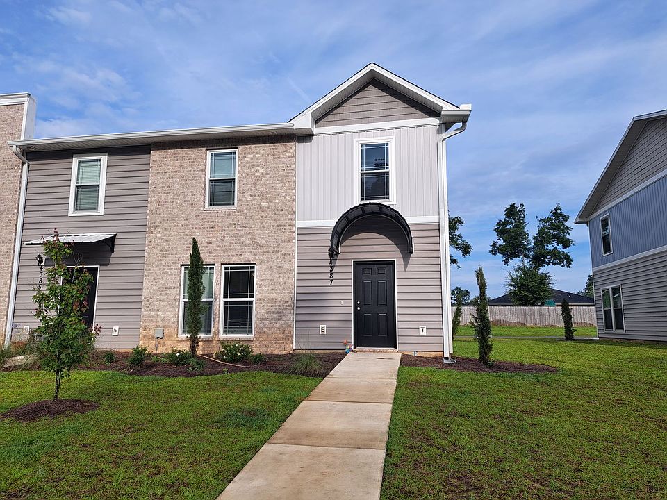 1st image of 4387 Village Oak Ln
