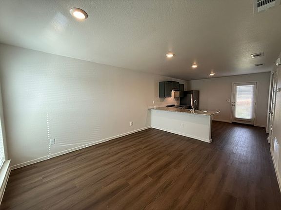4th image of 5518 Smith St