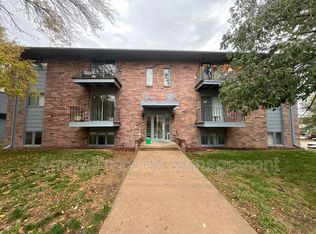 320 Lincoln St APT 2, Seward, NE 68434