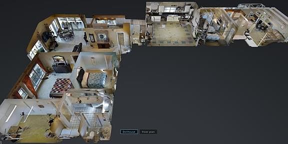 2nd image of 10 Glenview Manor Dr