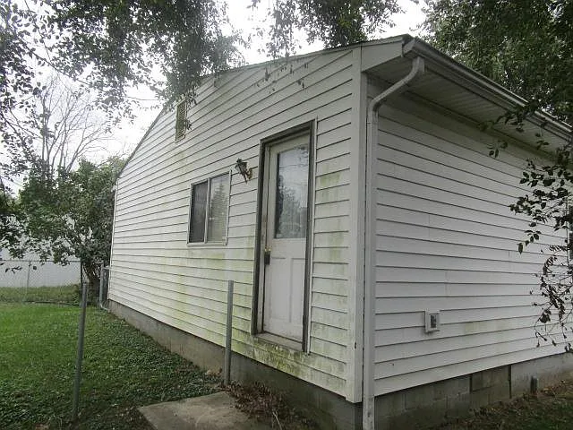Lawndale Ave photo 1