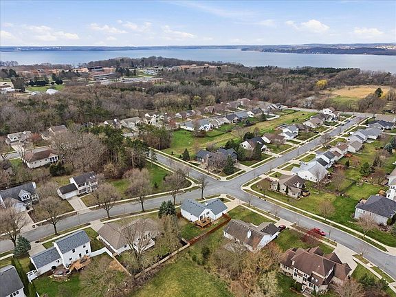2nd image of 142 Meadow Ridge Lane