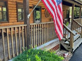 1150 Ditney Ln, Sevierville, TN 37876