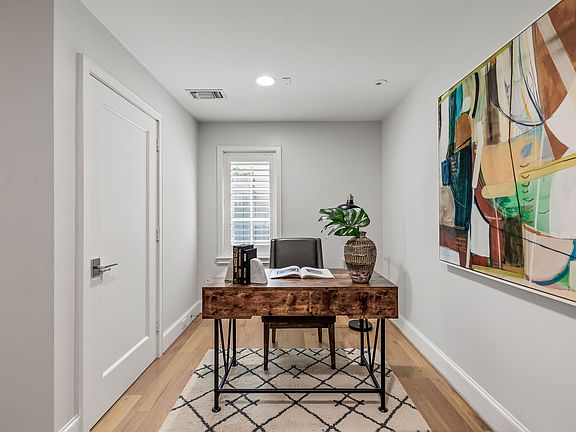 5th image of 3420 Rosedale Ave APT 6