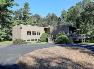 33 School St, Rehoboth, MA 02769