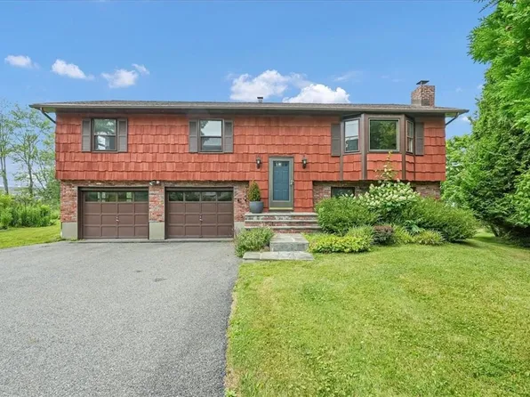 3305 Quinlan Street, Yorktown Heights, NY 10598