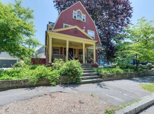 56 Fruit St, Worcester, MA 01609