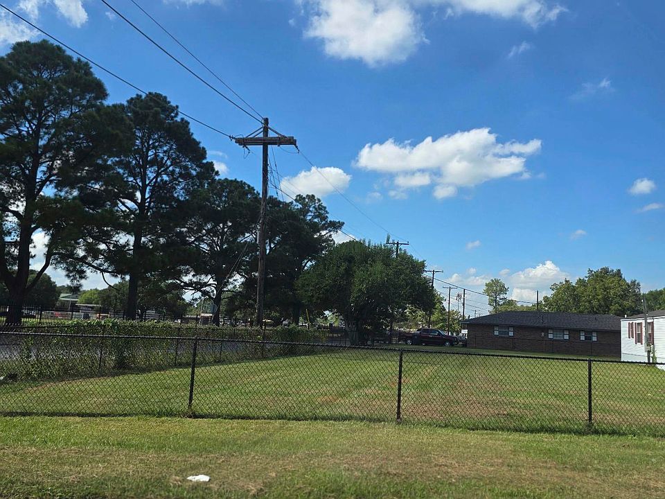1st image of Merganzer Ave