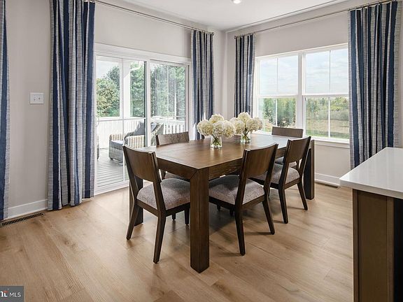 5th image of 113 Firenze Ct