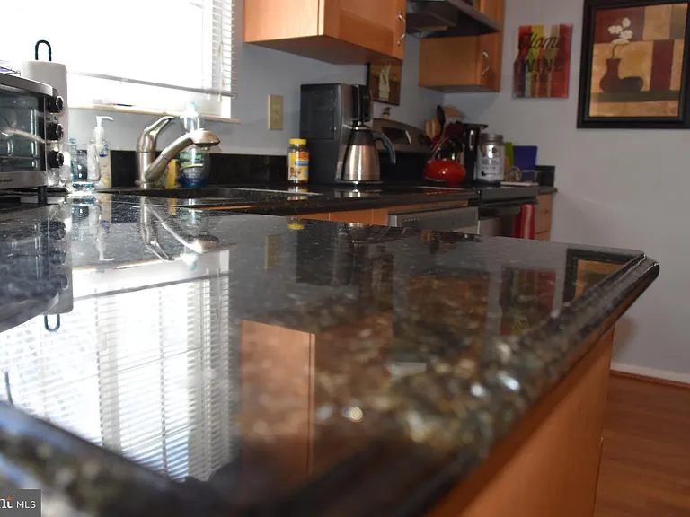 7708 Fawn Ct — Photo 8