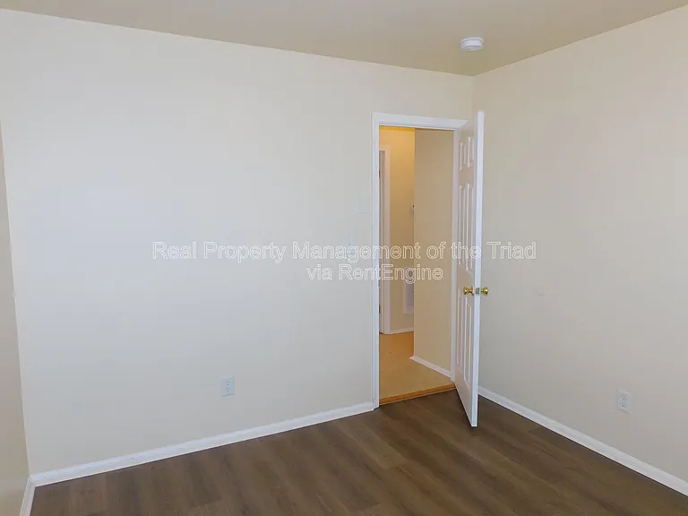 4216 Parker St #G — Photo 10