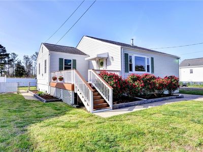 76 Messick Rd, Poquoson, VA, 23662