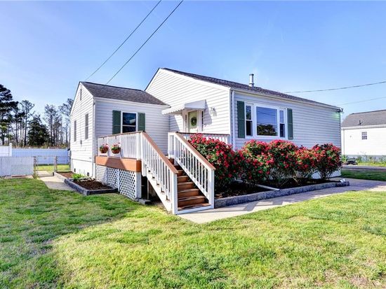 76 Messick Rd, Poquoson, VA 23662