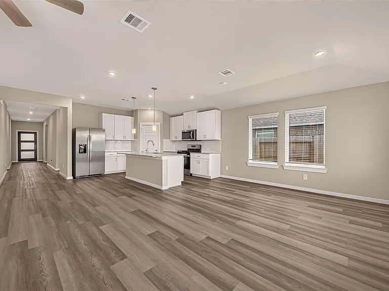 3609 Zilker Ln — Photo 4