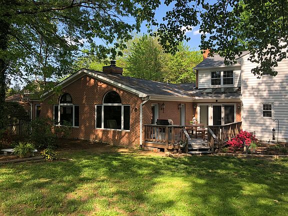 5th image of 3824 Prince William Dr