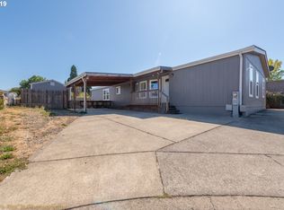 338 N 3rd Pl, Cornelius, OR 97113