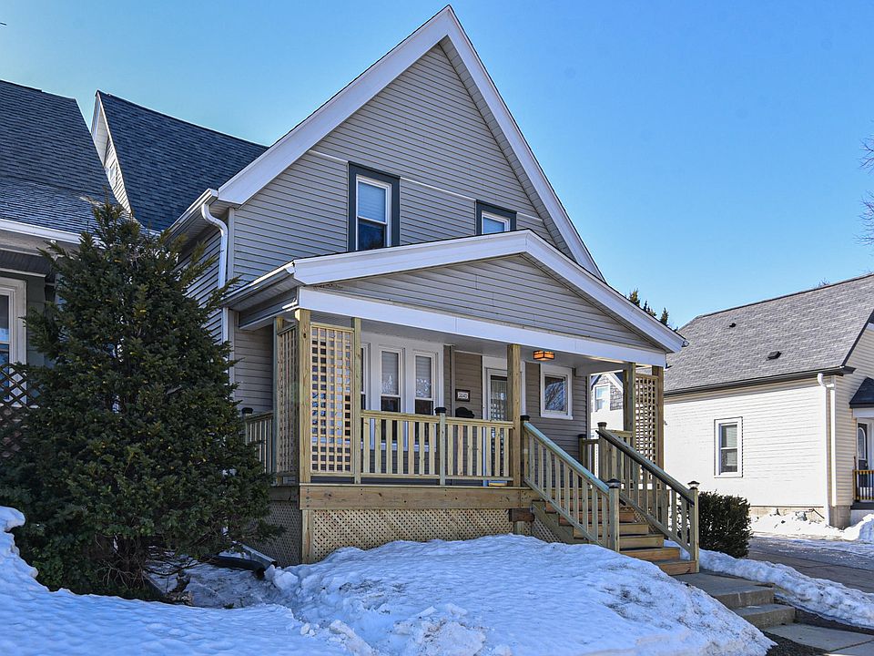 2nd image of 3849 E Pulaski Ave #3849A